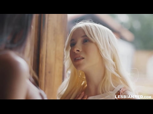 ❤️ A lány néhány hónap után hazajön, és végül a mostohaanyja punciját eszik. ❤❌ Kemény pornó at hu.porngifmag-com.ru ❌️